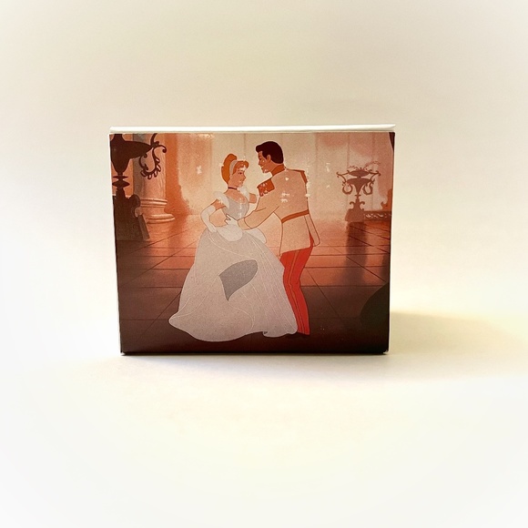 VTG Walt Disney’s Classic Cinderella Mug with Box - Picture 9 of 13